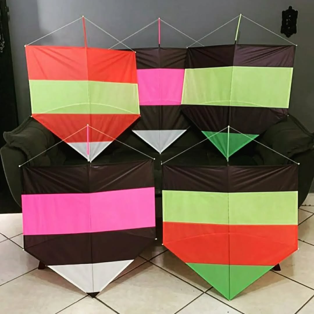 30 UNIDADES PIPÃO 80 CM SORTIDAS + RABIOLAS DE 15 METROS